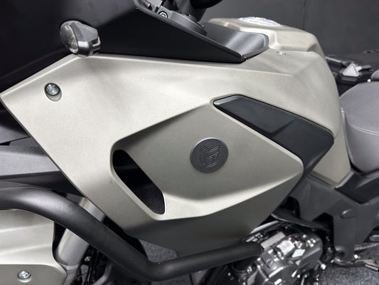 BRAND NEW - MUTT STRAVIG 401