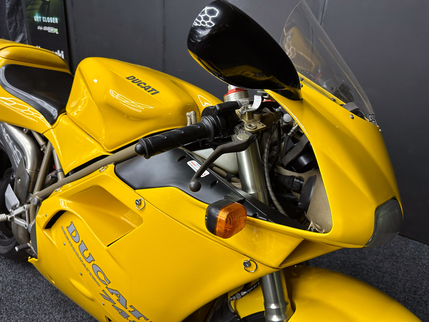 1998 - DUCATI 748S