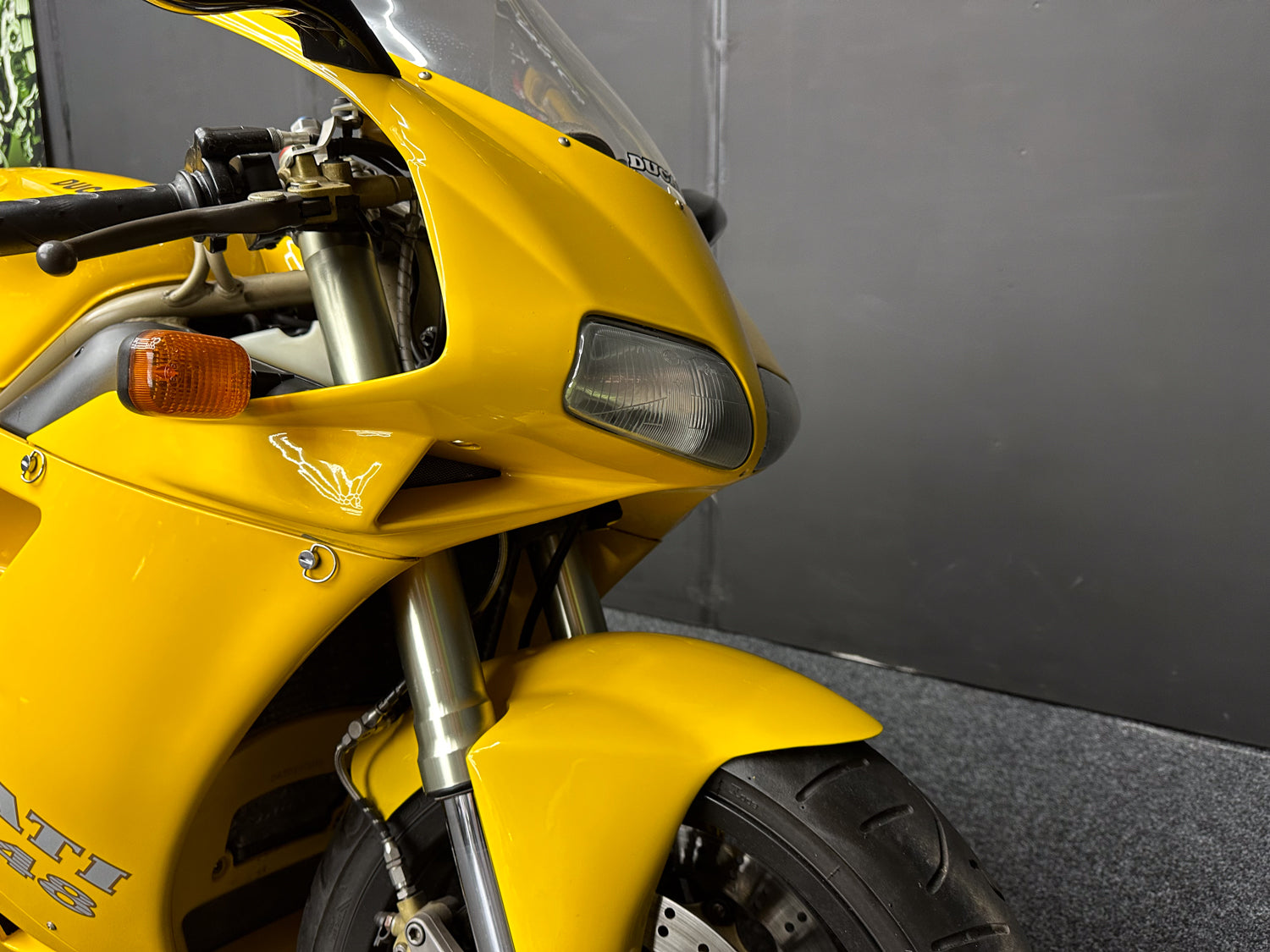 1998 - DUCATI 748S