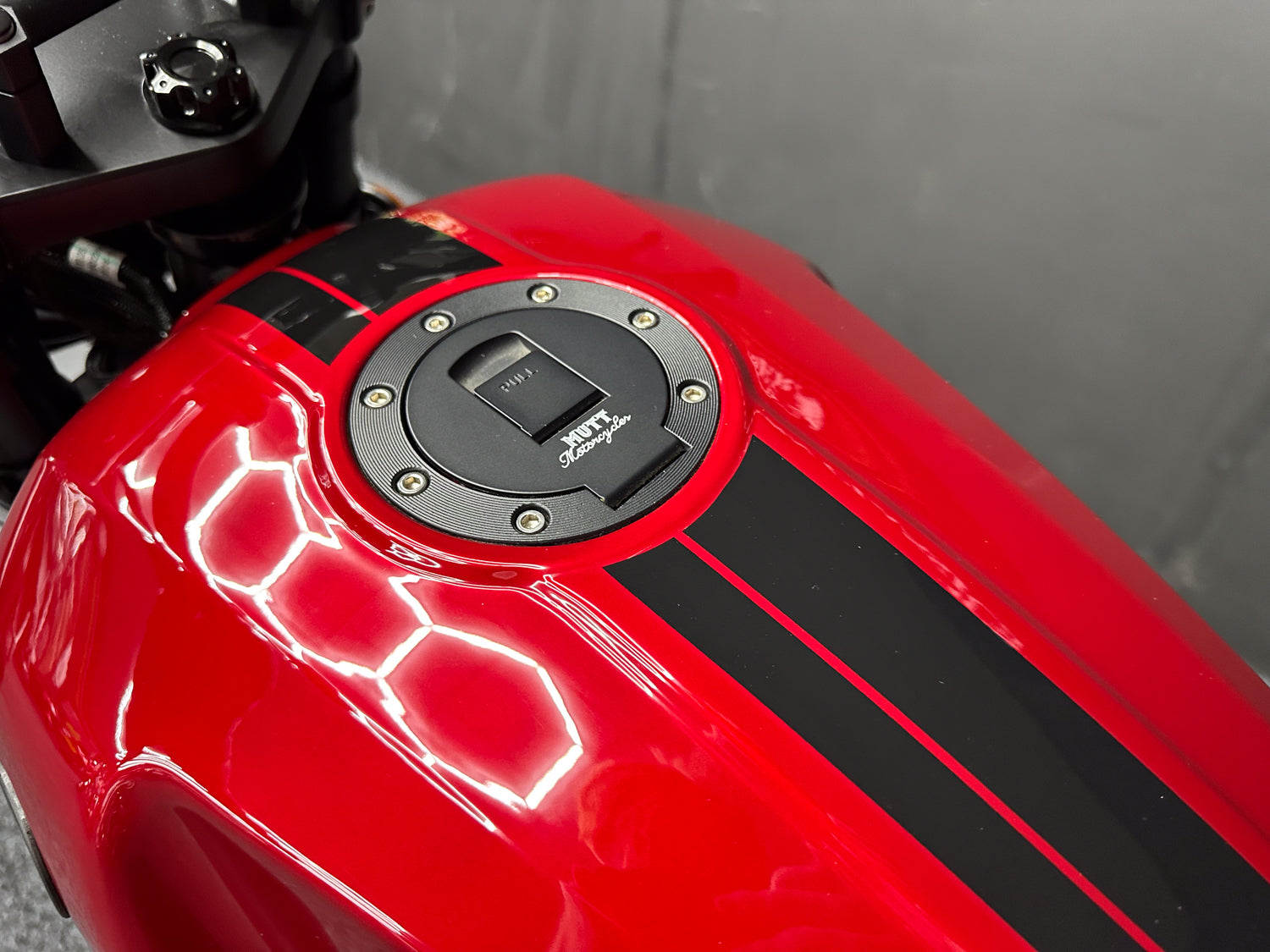 BRAND NEW - MUTT DRK 125