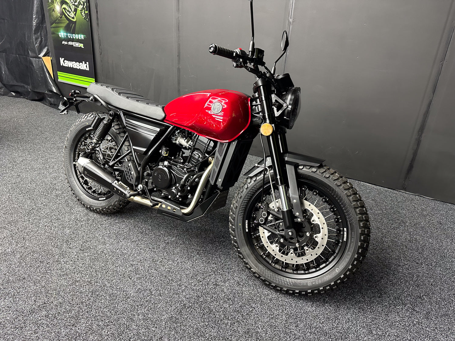 BRAND NEW - MUTT DRK 125