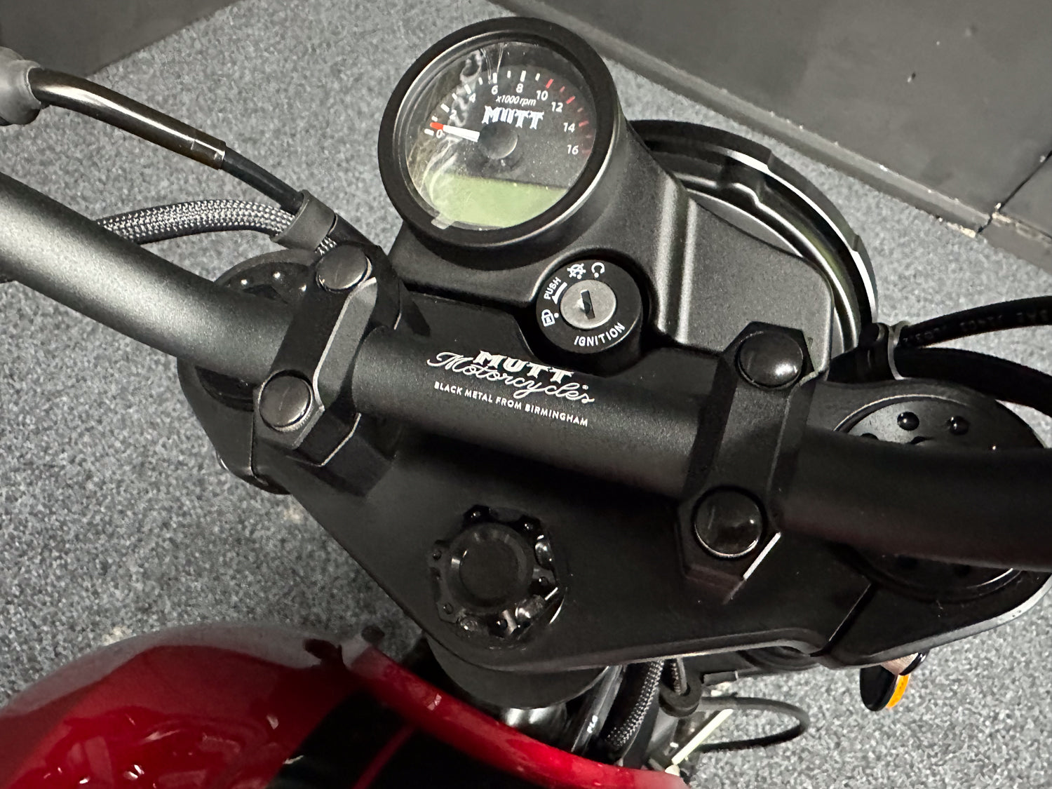 BRAND NEW - MUTT DRK 125