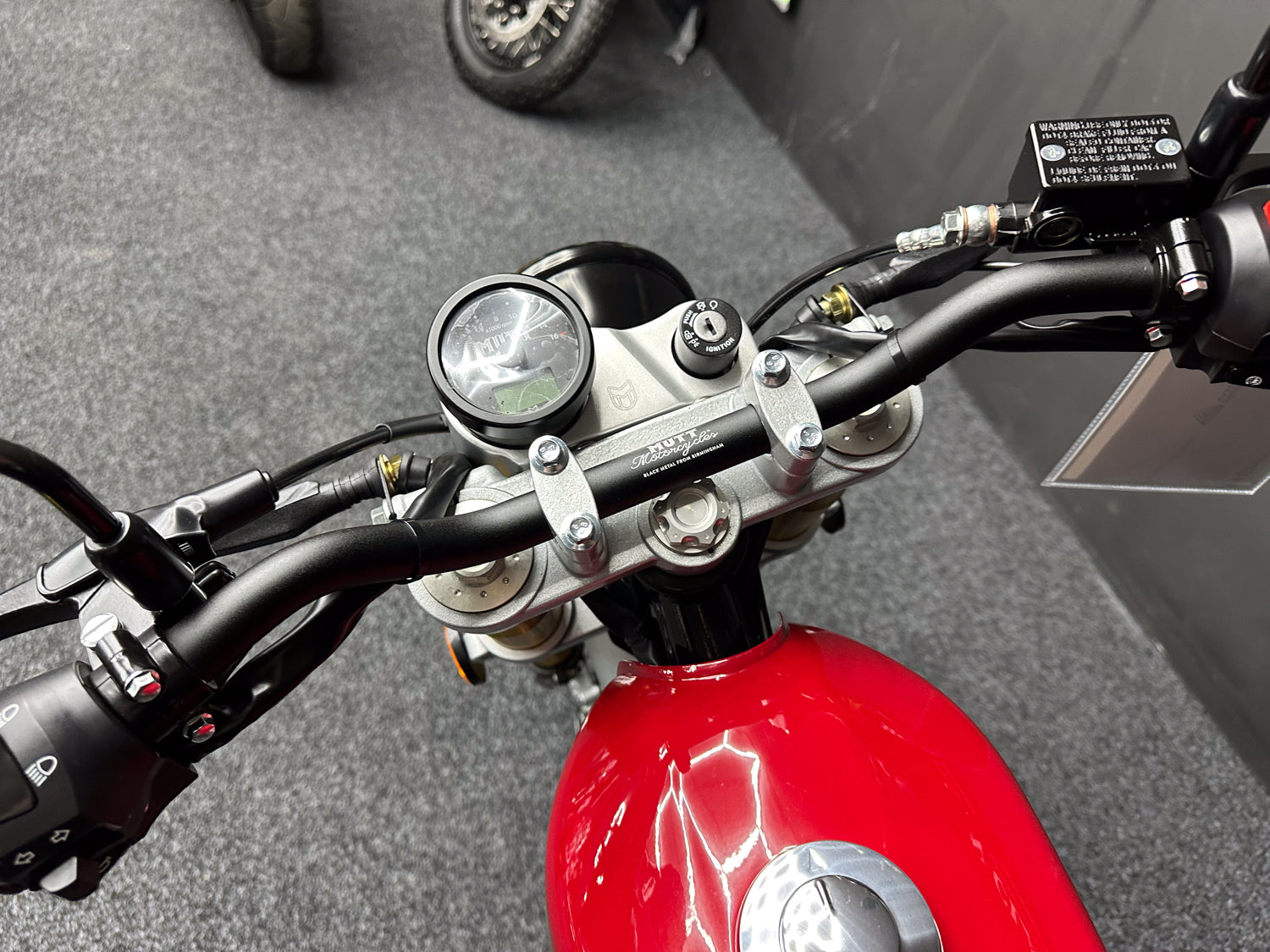 BRAND NEW MUTT RAZORBACK 125