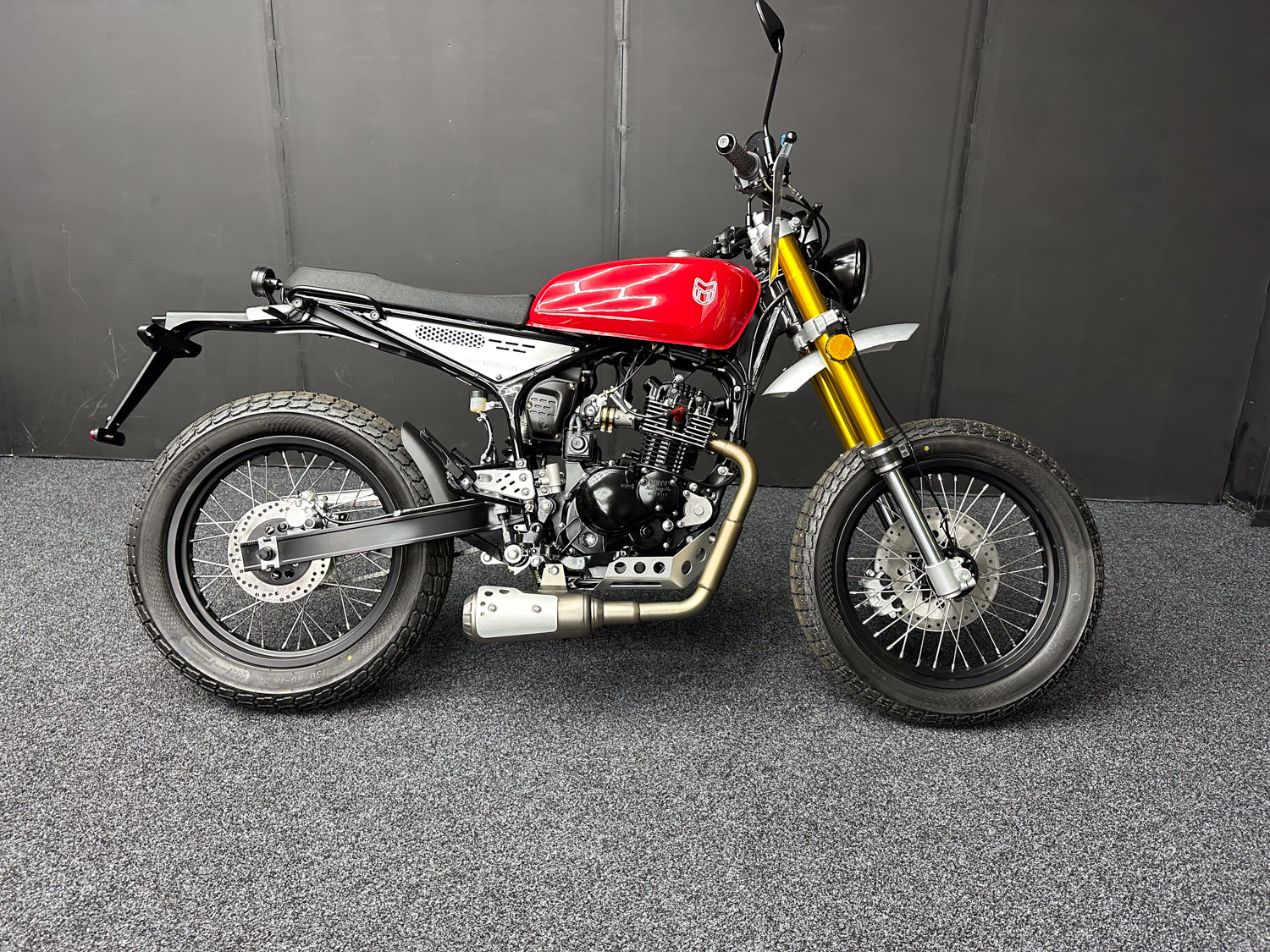 BRAND NEW MUTT RAZORBACK 125