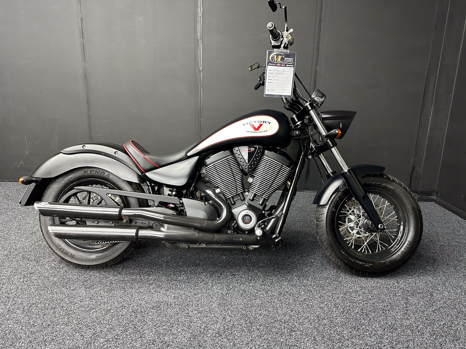 2004 TRIUMPH SPEEDMASTER 790CC