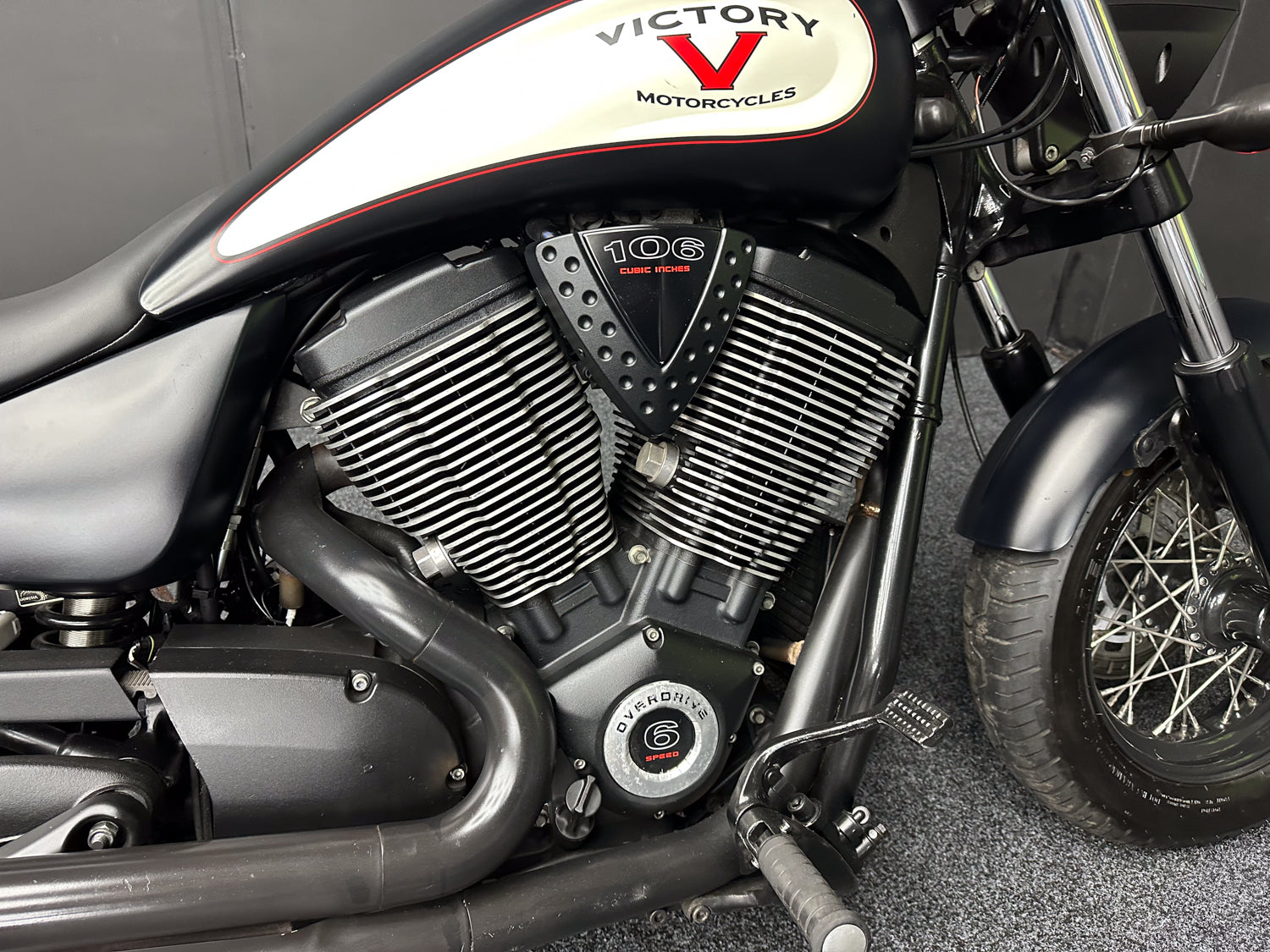 2013 VICTORY HIGHBALL