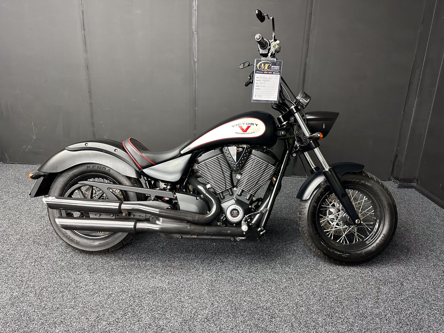 2013 VICTORY HIGHBALL