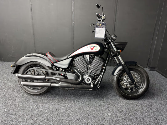 2013 VICTORY HIGHBALL