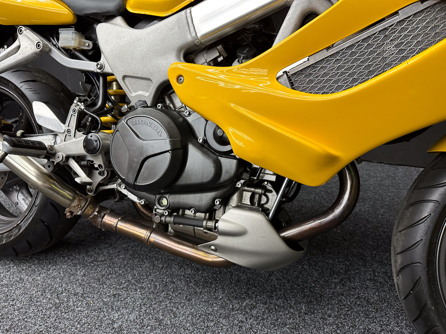 1998 HONDA VTR 1000 FIRESTORM