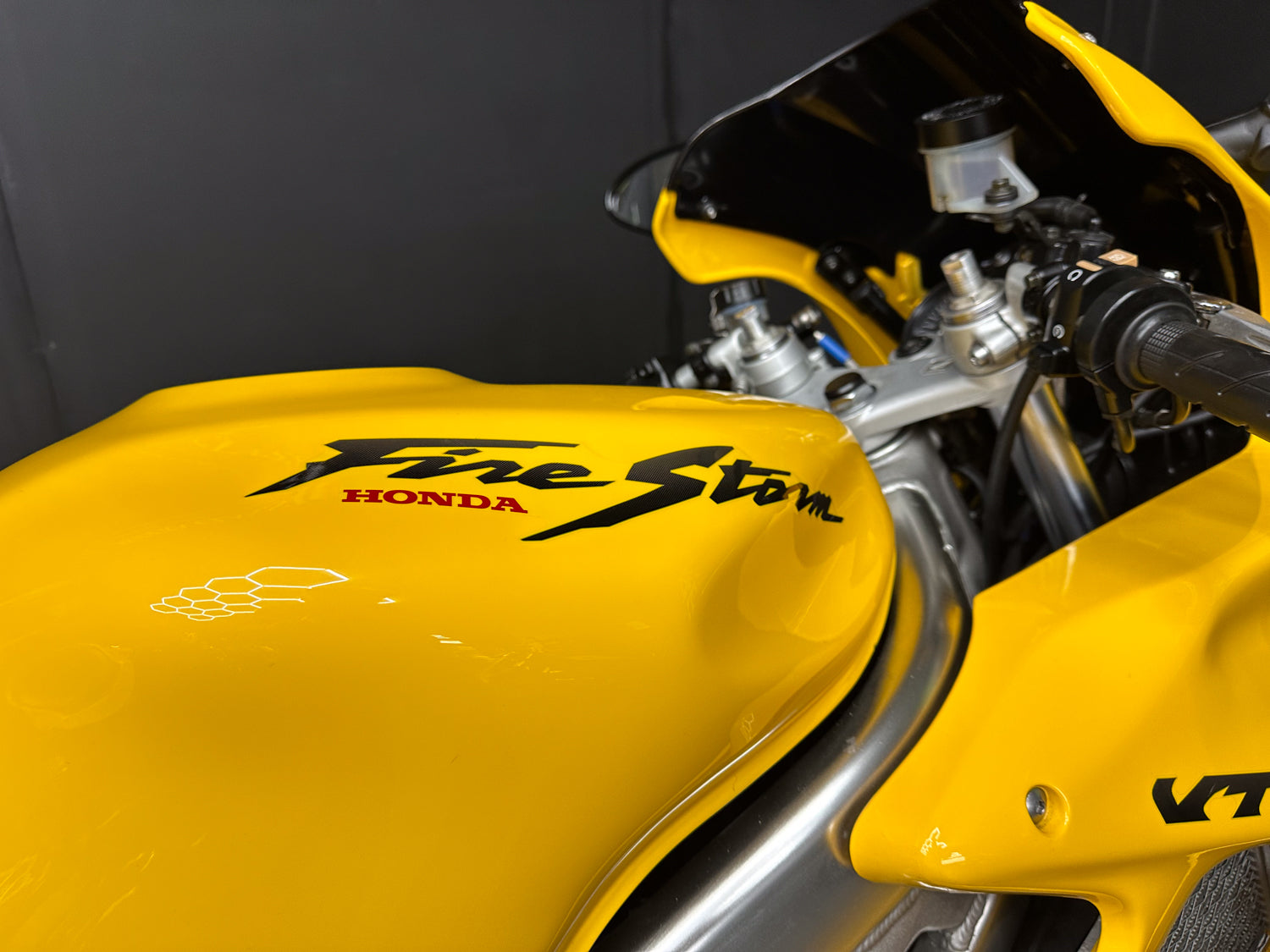 1998 HONDA VTR 1000 FIRESTORM