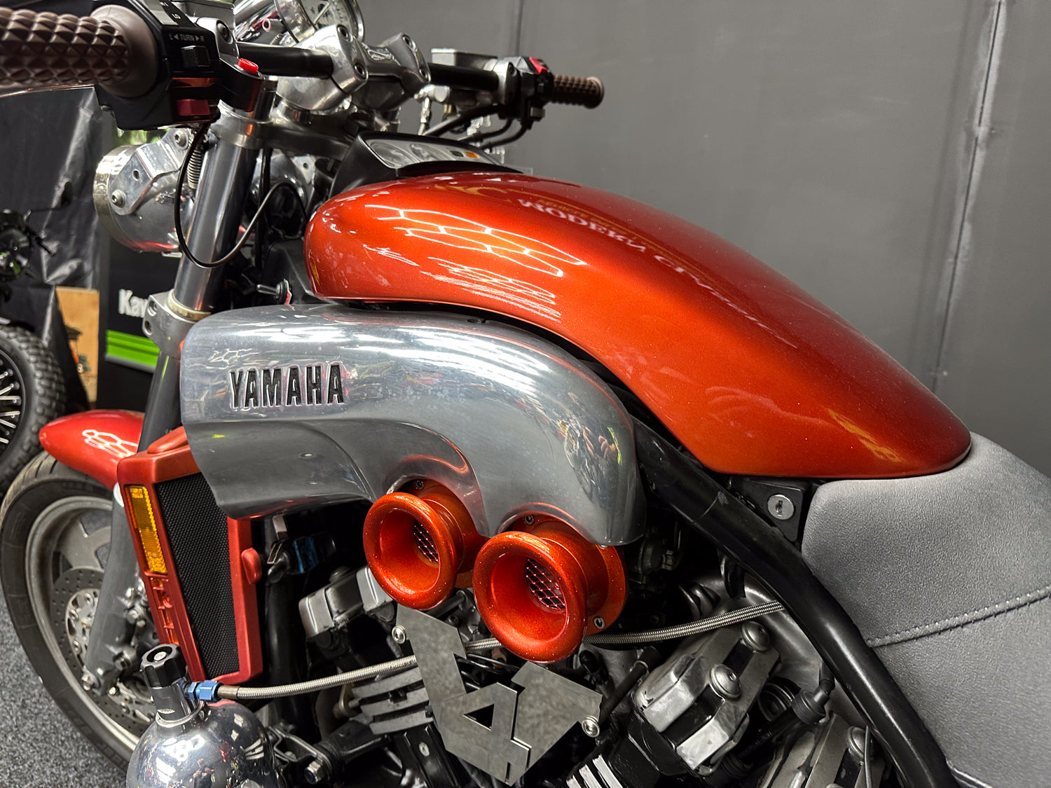 1999 YAMAHA VMAX 1200