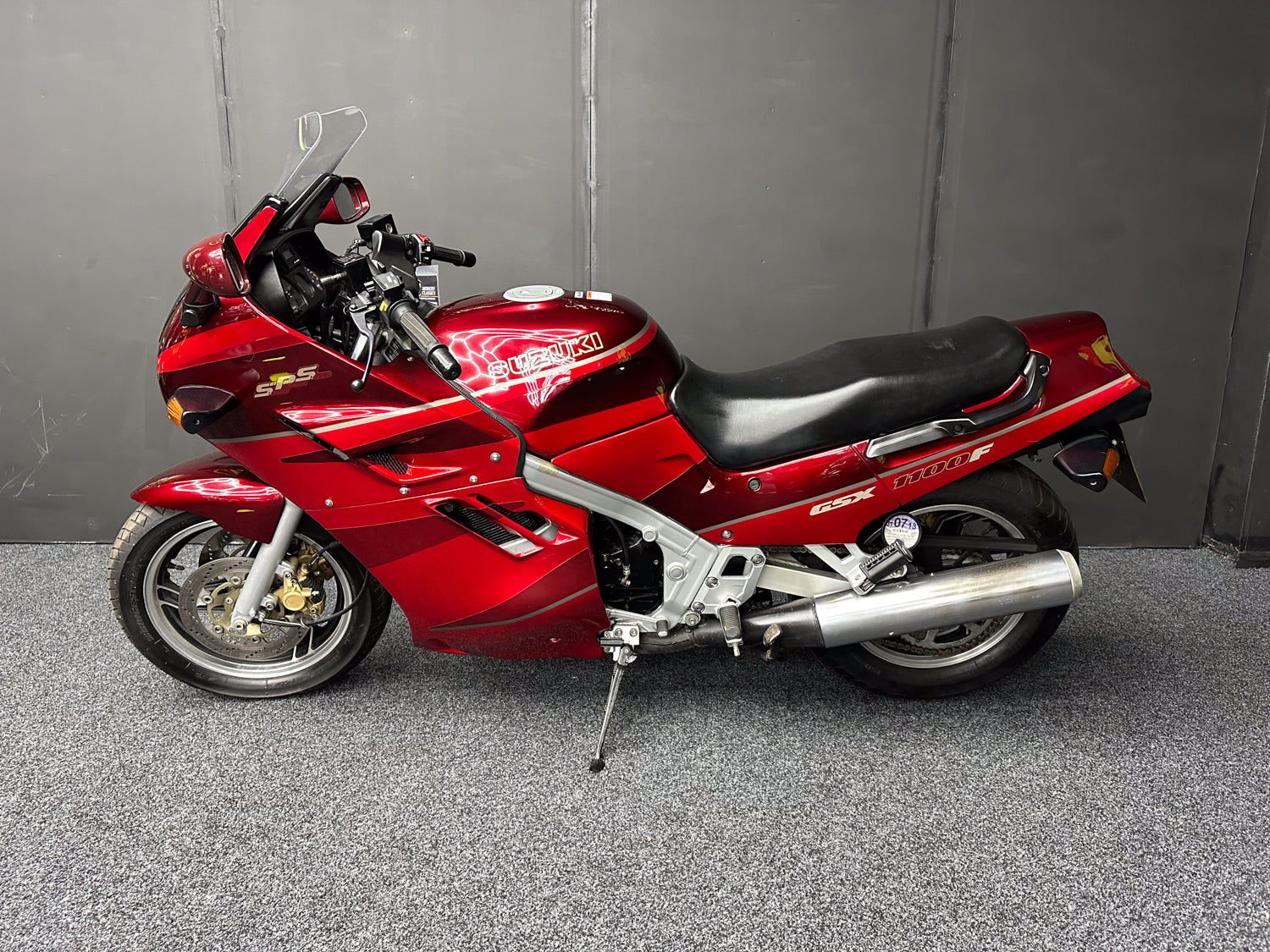 1993 SUZUKI GSXF1100