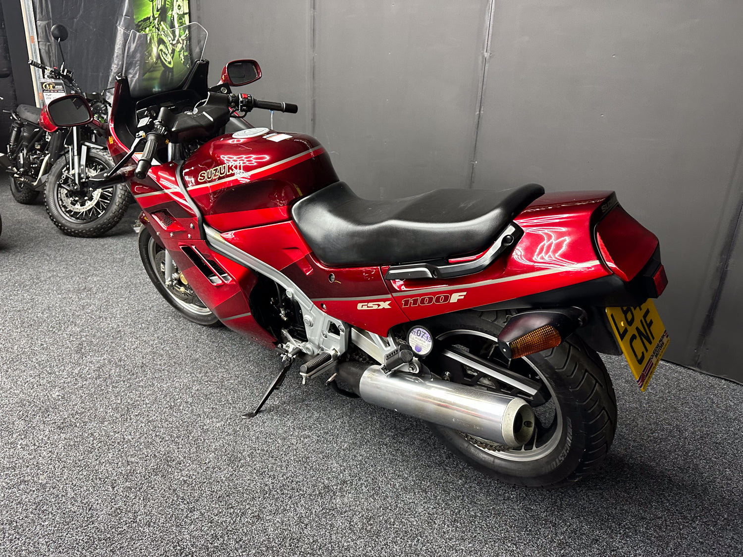 1993 SUZUKI GSXF1100