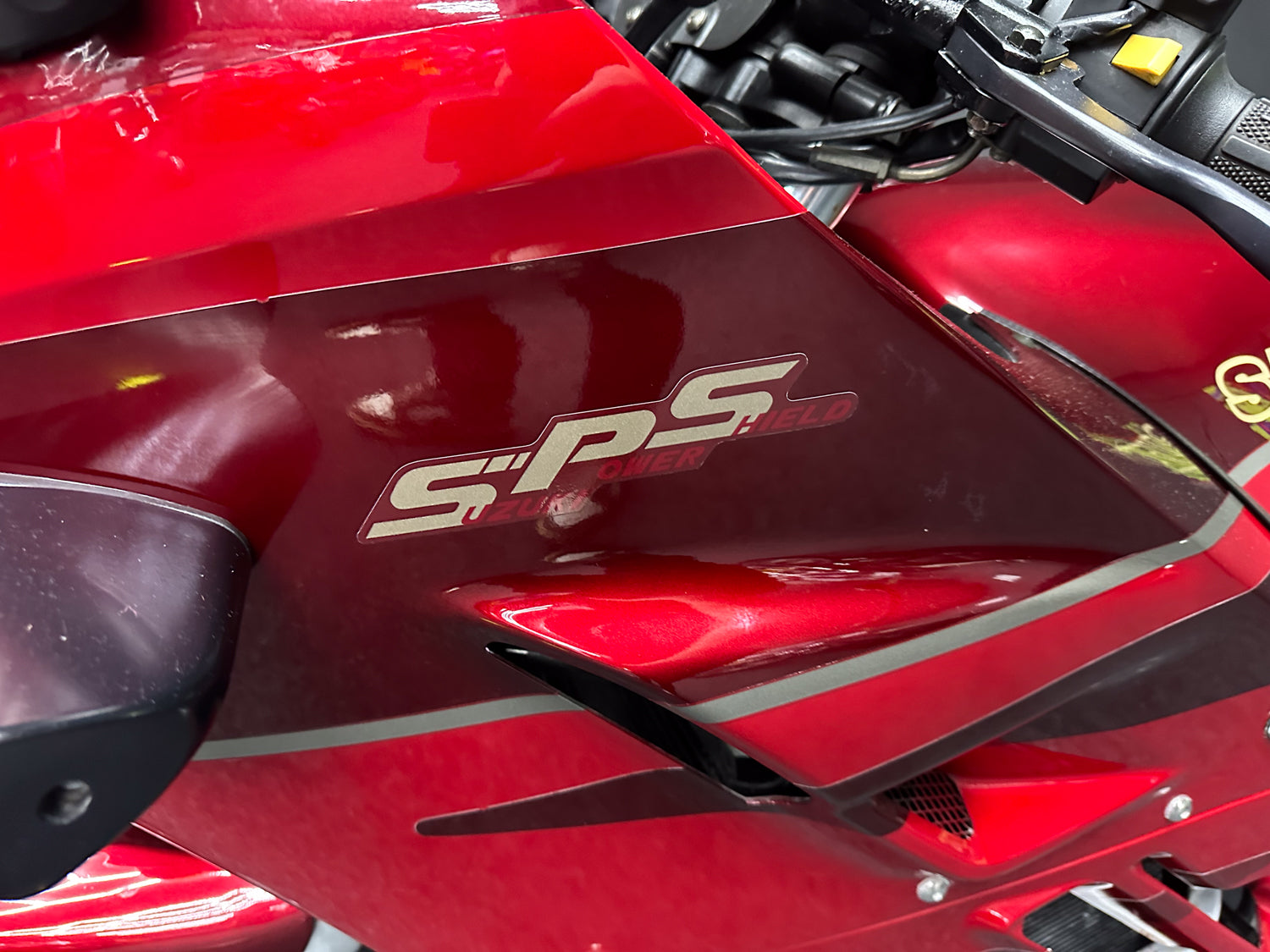 1993 SUZUKI GSXF1100