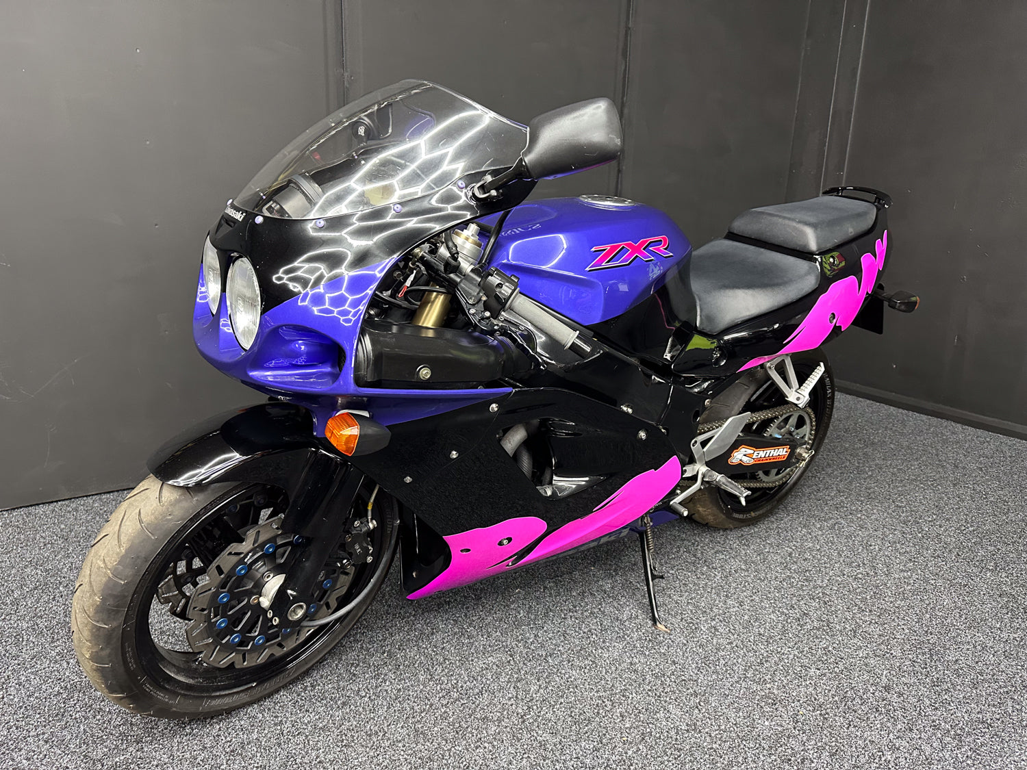 'L' REG KAWASAKI ZXR750