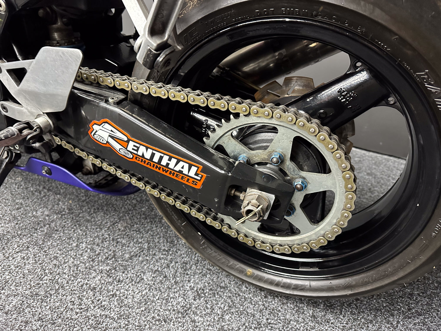 'L' REG KAWASAKI ZXR750