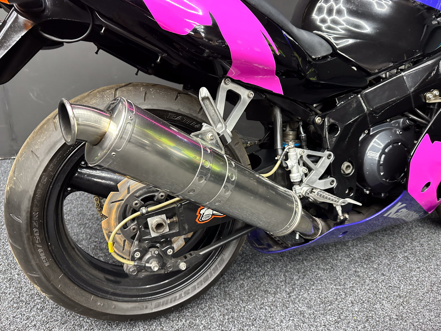 'L' REG KAWASAKI ZXR750