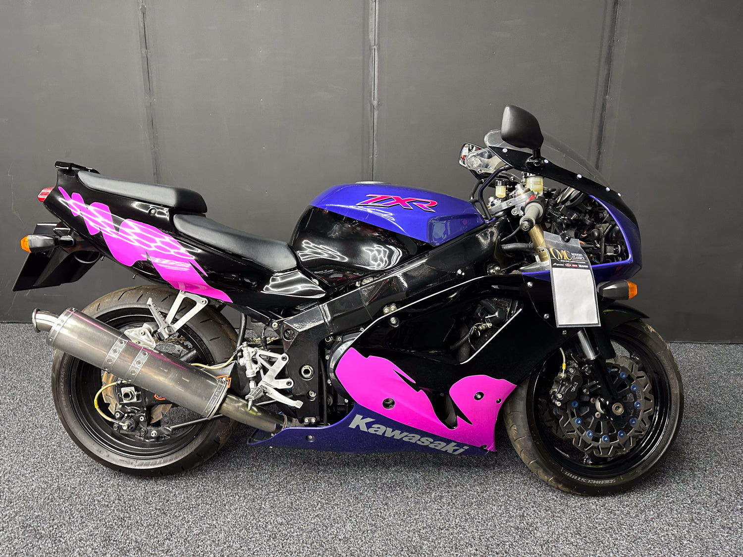 'L' REG KAWASAKI ZXR750