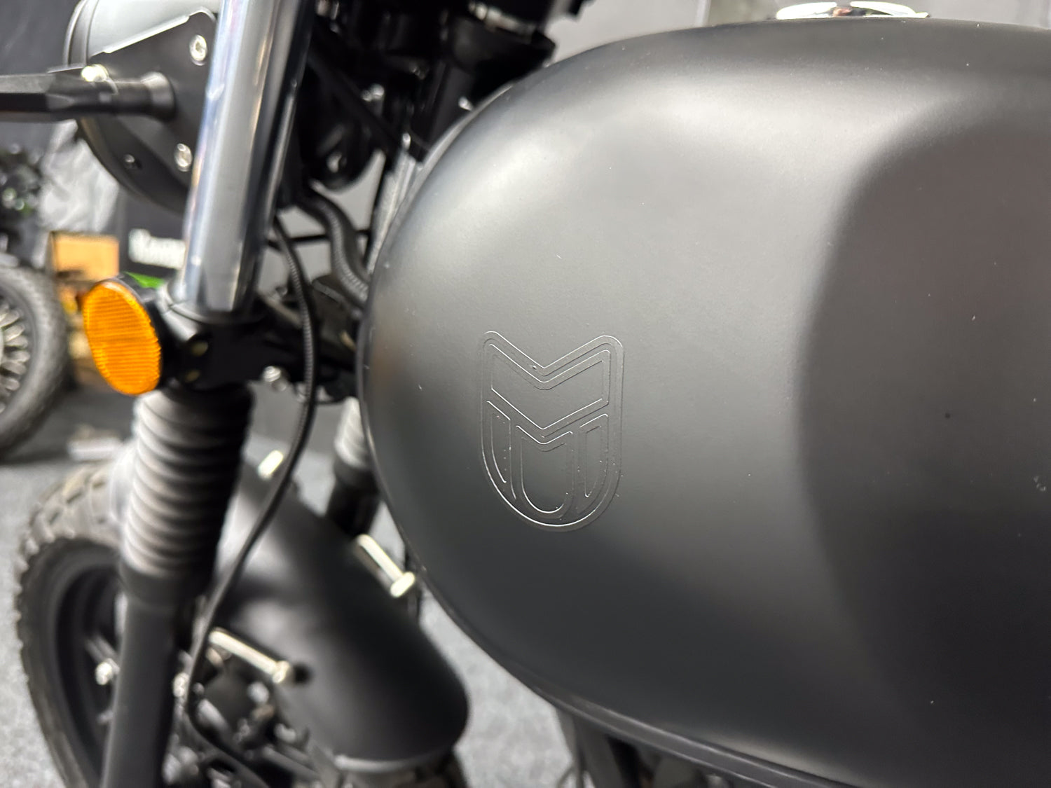 BRAND NEW MUTT FSR125