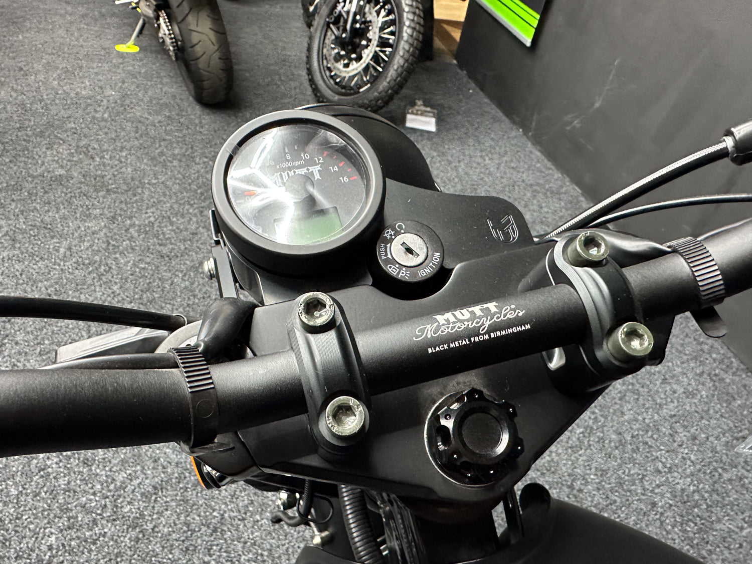 BRAND NEW MUTT FSR125