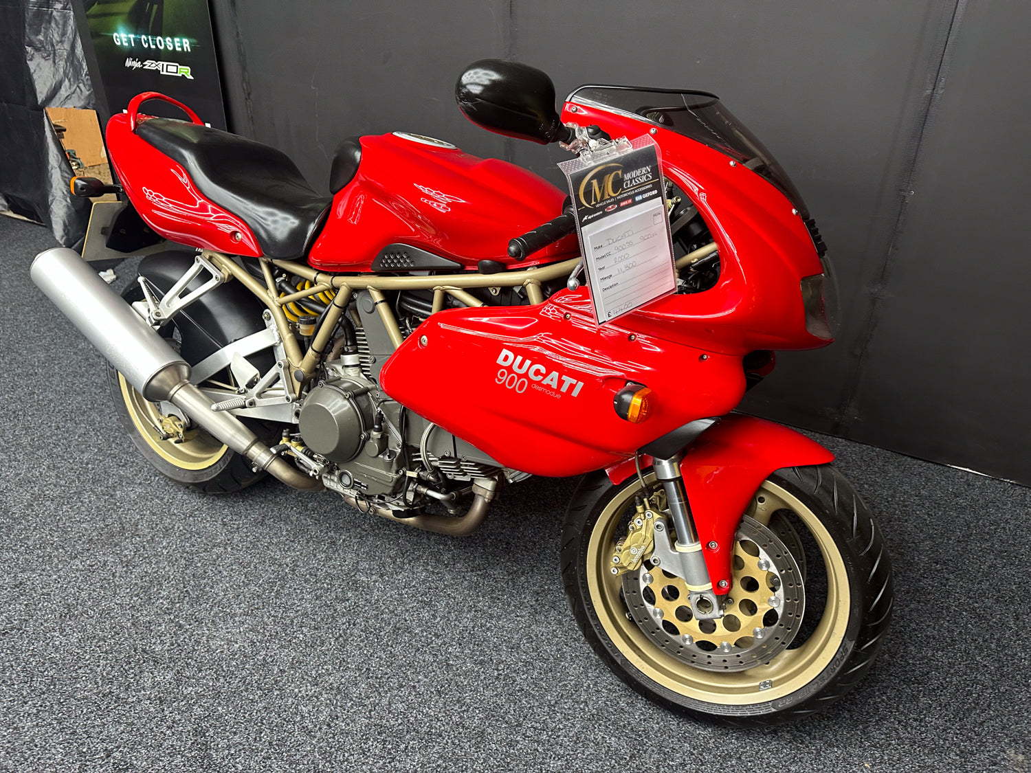 2000 DUCATI 900SS