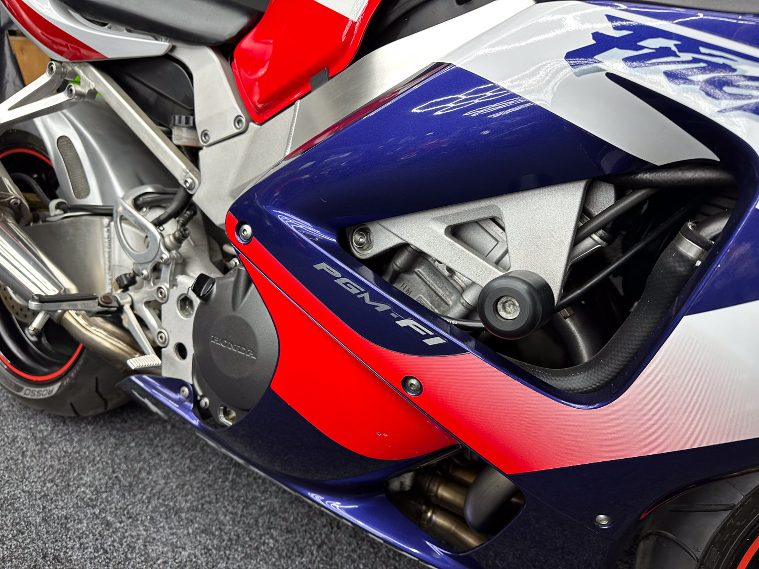 2001 HONDA FIREBLADE 900RR