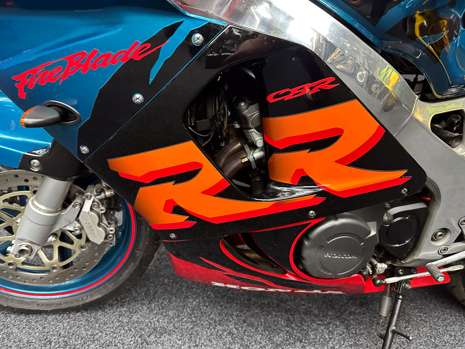 2000 HONDA FIREBLADE 900