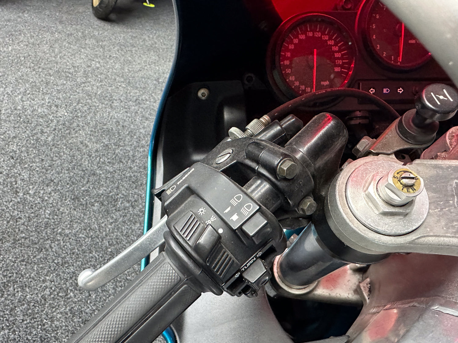 2000 HONDA FIREBLADE 900